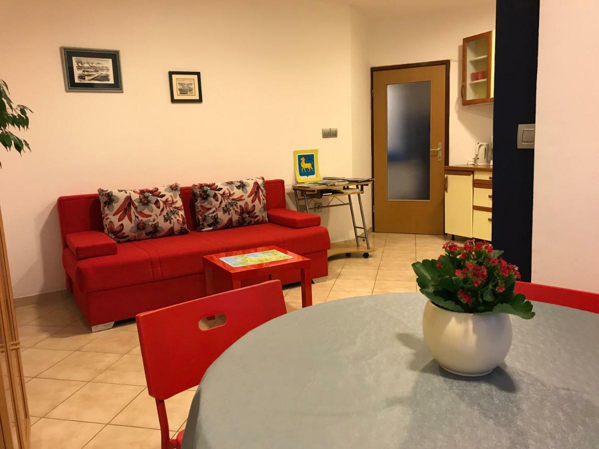 Apartment Pula Center - Near The Central Bus Station Εξωτερικό φωτογραφία
